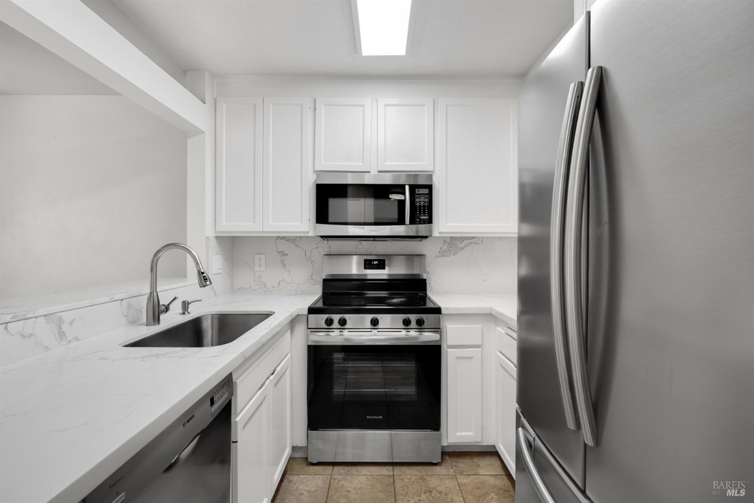 901 Russell Avenue, Unit 123 Santa Rosa, CA 95403 - Photo 10 of 26