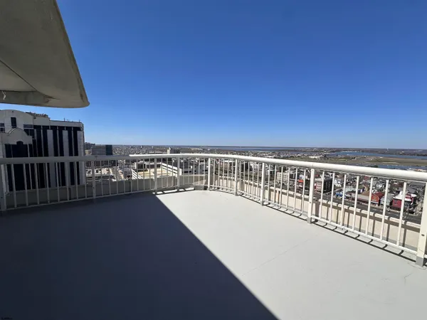 $28,000 | 3101 Boardwalk, Unit 2115/2111, Atlantic City, NJ 08401