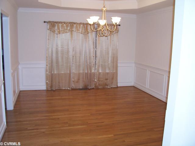 612 Carldan Road Richmond, VA 23227 - Photo 3 of 8 Dining Room - Formal Dining Room Hardwood Flooriing