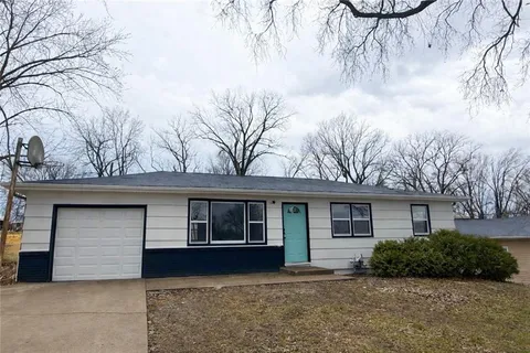 $250,000 | 8509 Troup Avenue, Kansas City, KS 66112