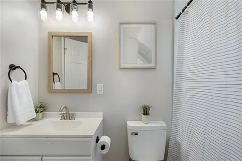 $250,000 | 8509 Troup Avenue, Kansas City, KS 66112