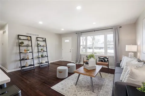 $250,000 | 8509 Troup Avenue, Kansas City, KS 66112