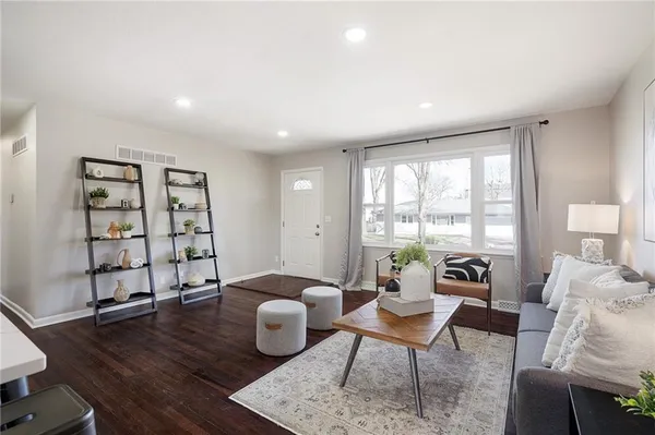 $250,000 | 8509 Troup Avenue, Kansas City, KS 66112