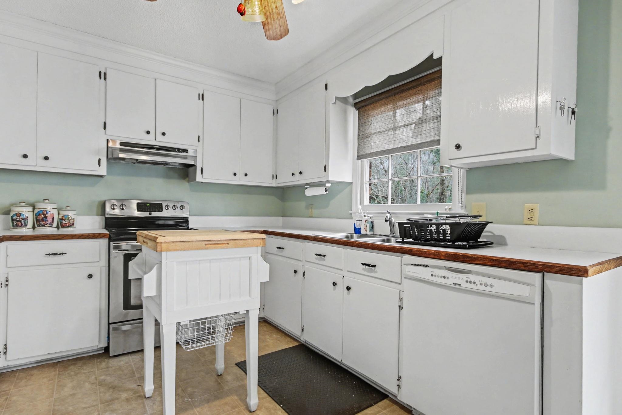2713 Rion Street Georgetown, SC 29440 - Photo 18 of 32
