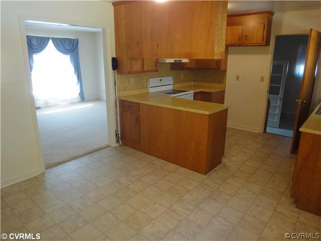 1949 Cartersville Road Cartersville, VA 23027 - Photo 6 of 24 Kitchen