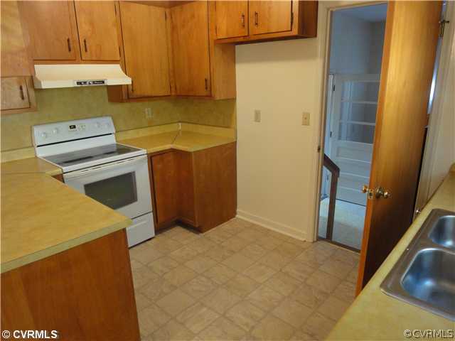 1949 Cartersville Road Cartersville, VA 23027 - Photo 7 of 24 Kitchen