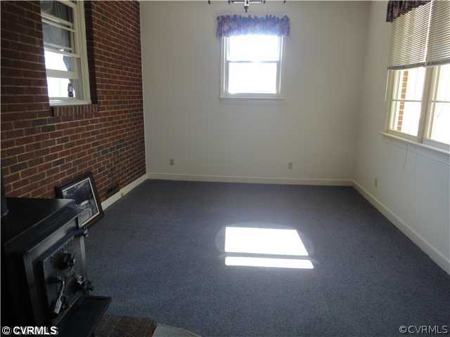 1949 Cartersville Road Cartersville, VA 23027 - Photo 10 of 24 Den/Family/Great Room