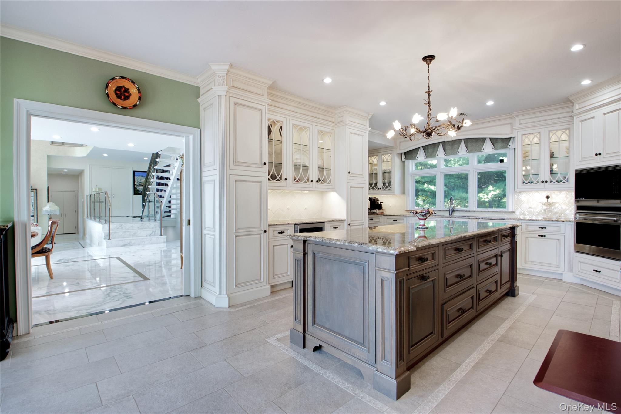 26 Tennis Court Road Oyster Bay, NY 11771 - Photo 13 of 41