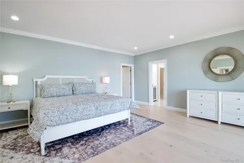 $7,495,000 | 26 Tennis Court Road, Oyster Bay, NY 11771