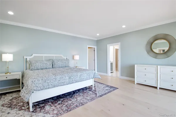 $6,995,000 | 26 Tennis Court Road, Oyster Bay, NY 11771