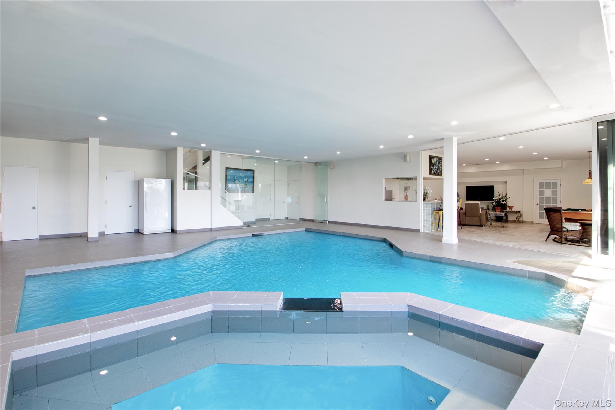 26 Tennis Court Road Oyster Bay, NY 11771 - Photo 26 of 41