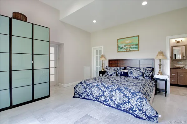 $6,995,000 | 26 Tennis Court Road, Oyster Bay, NY 11771