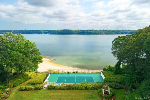 $6,995,000 | 26 Tennis Court Road, Oyster Bay, NY 11771