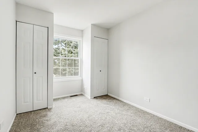 $199,900 | 8 Wildwood Lane, Unit G, Bolingbrook, IL 60440