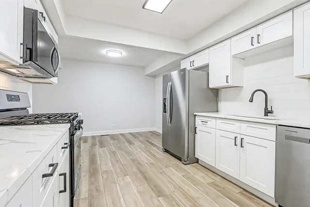 $199,900 | 8 Wildwood Lane, Unit G, Bolingbrook, IL 60440