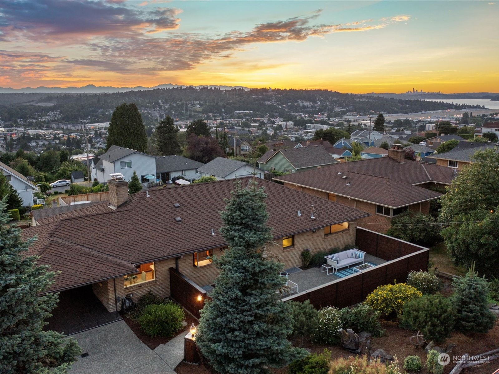 801 Grant Avenue South Renton, WA 98057 - Photo 33 of 40 an aerial view of residential houses with outdoor space and ocean view