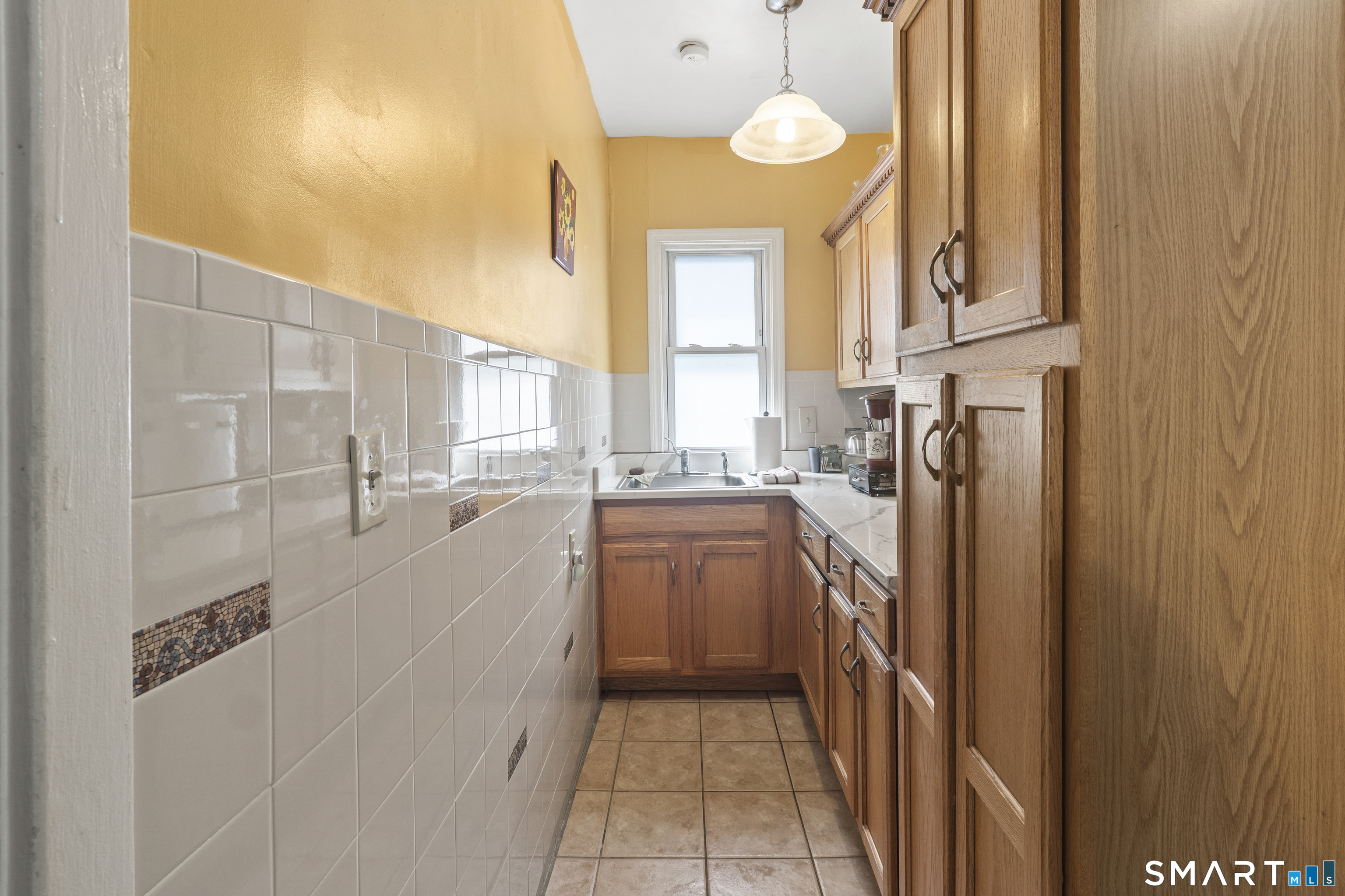 181 Butler Street Hamden, CT 06511 - Photo 8 of 27 Gallery Image 8