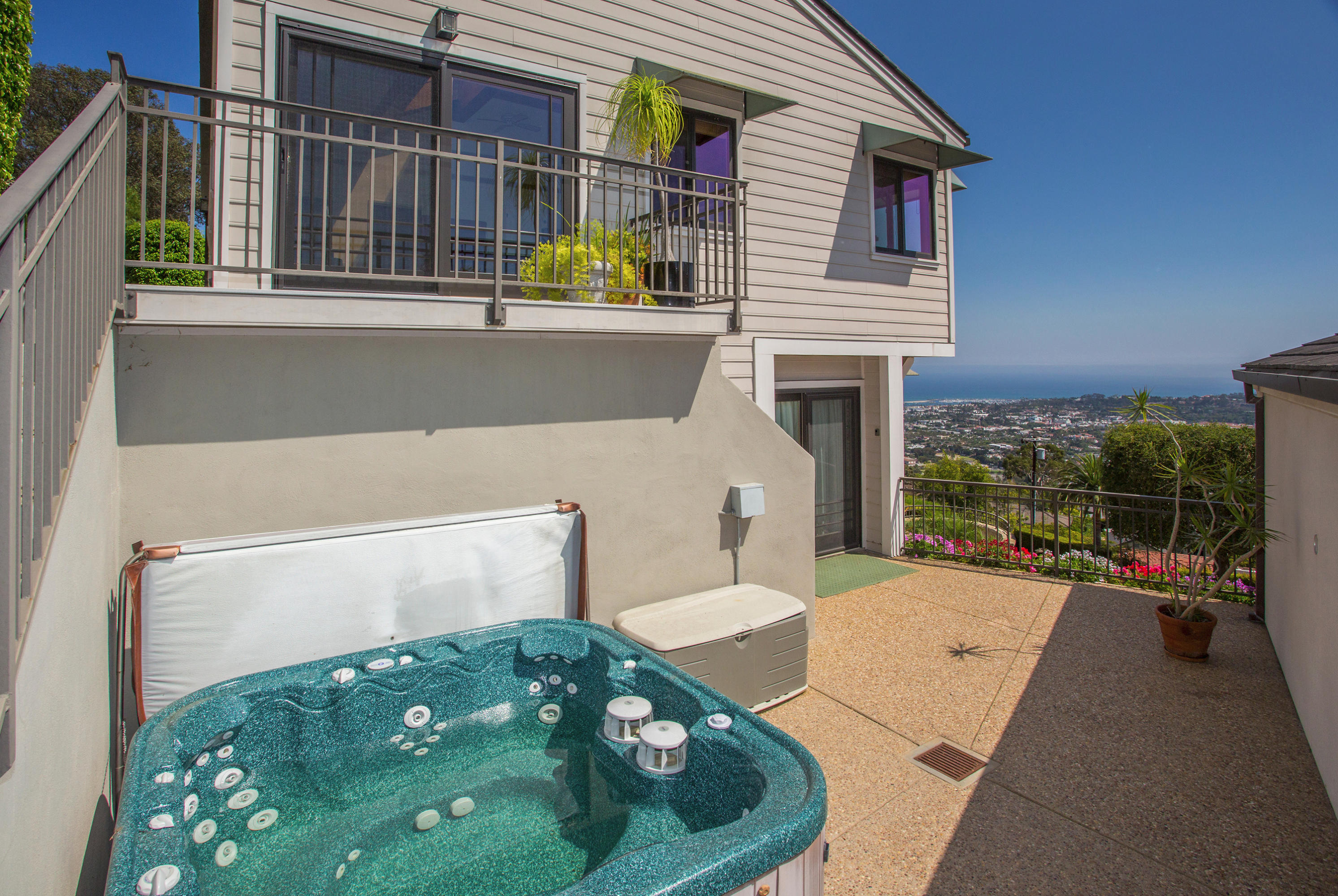 1710 Mission Ridge Road Santa Barbara, CA 93103 - Photo 15 of 19 a backyard of a house with seating space