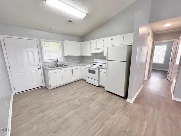 $1,100 | 620 East Davis Street, Unit B, Burlington, NC 27215