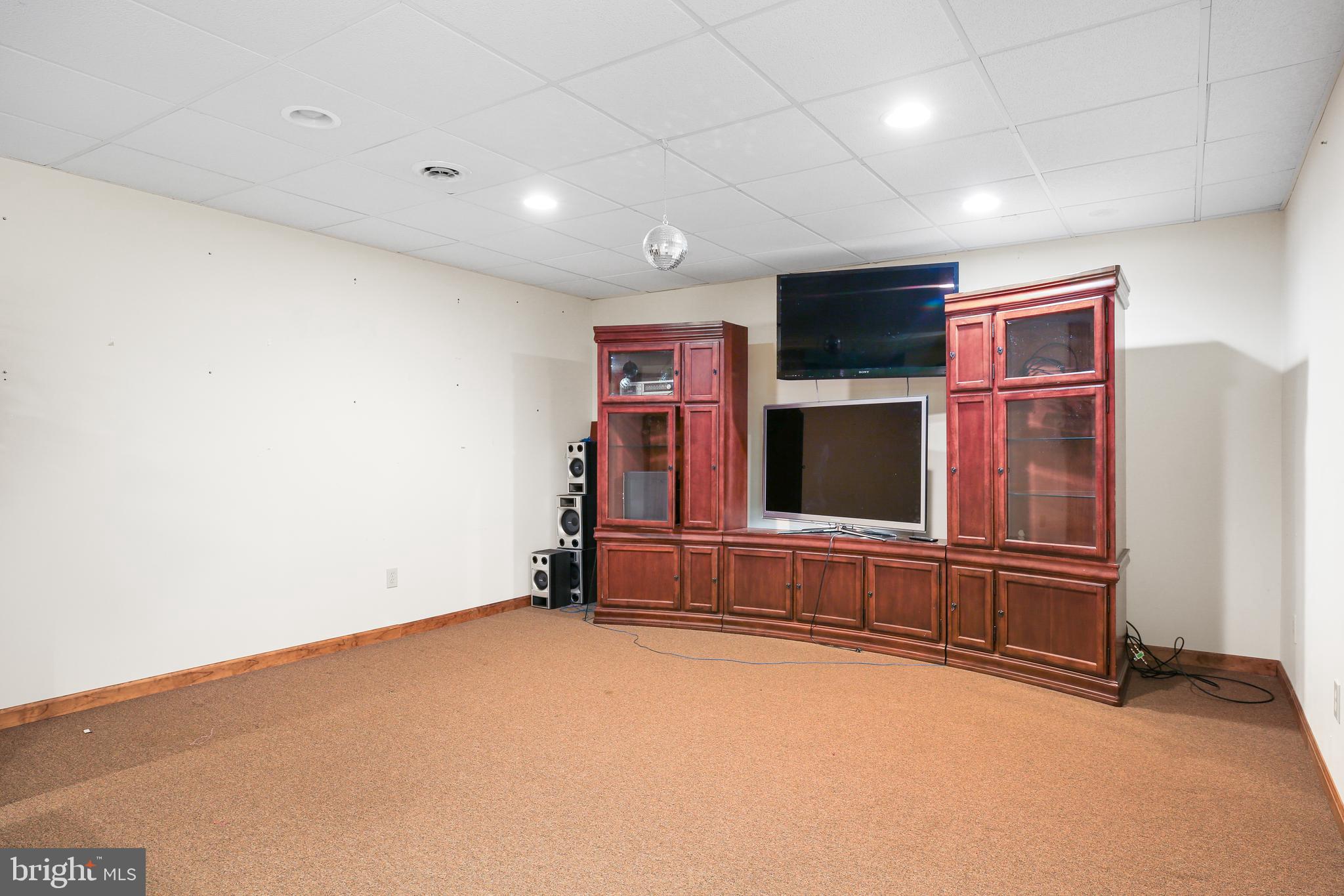 147 Richards Ferry Road Fredericksburg, VA 22406 - Photo 41 of 48 Familyroom