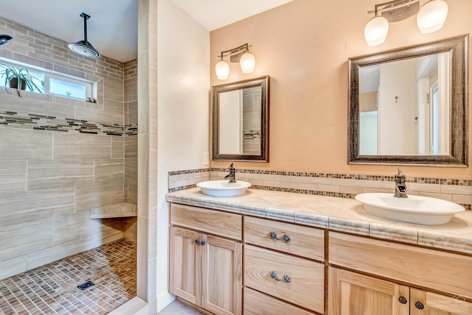 60146 Navajo Road Bend, OR 97702 - Photo 14 of 25 Additional Photo