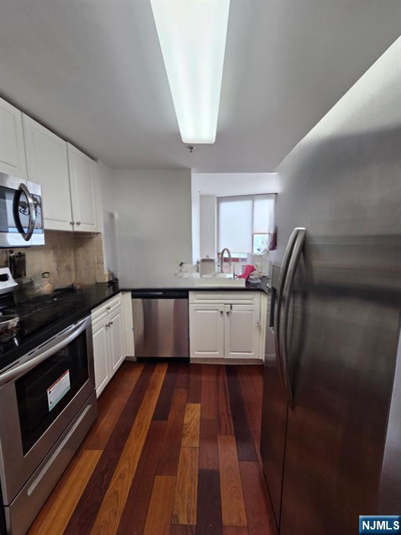 100 Old Palisade Road, Unit 2506 Fort Lee, NJ 07024 - Photo 4 of 12
