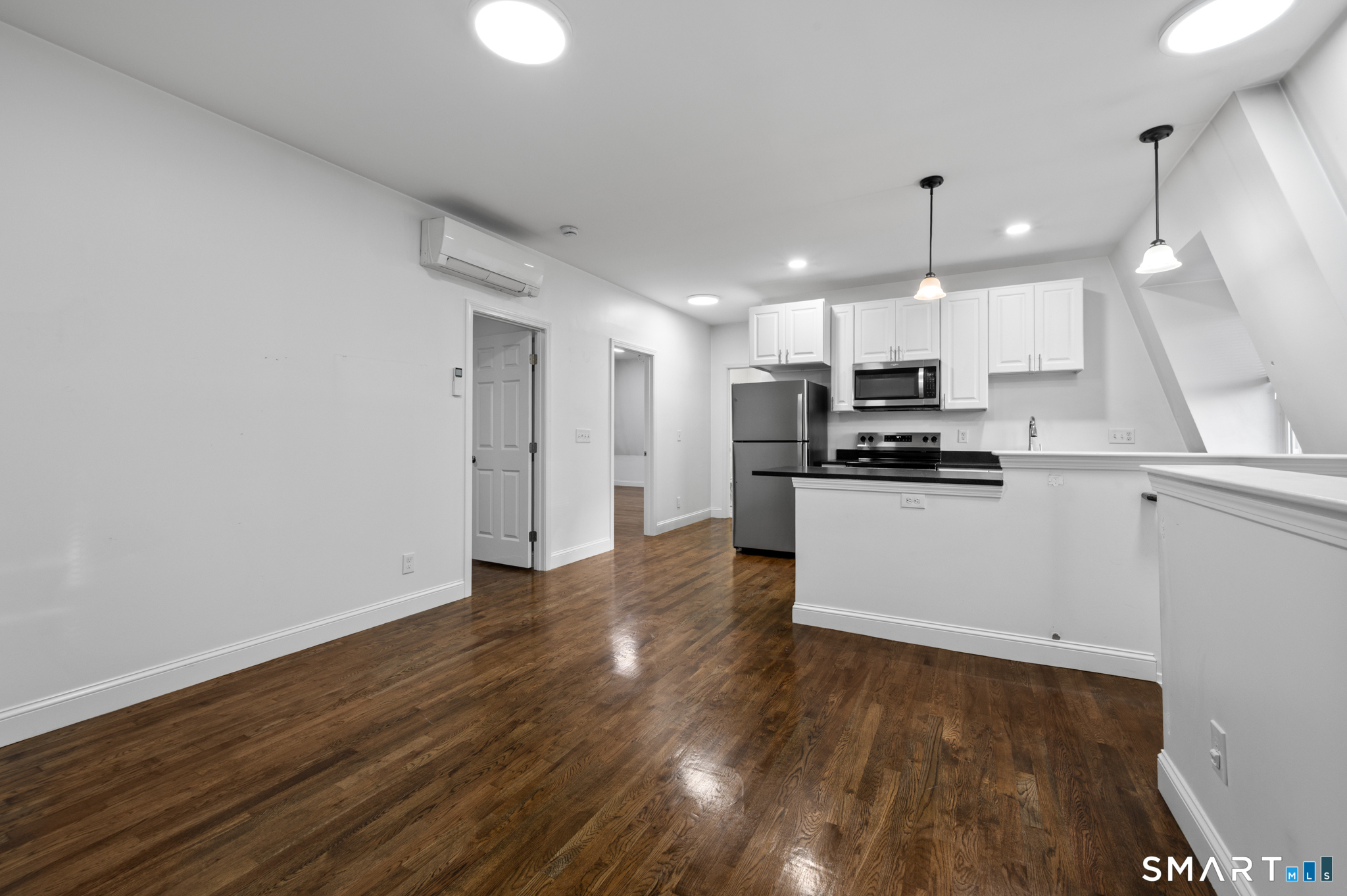 48 High Street Bristol, CT 06010 - Photo 2 of 19 Gallery Image 2