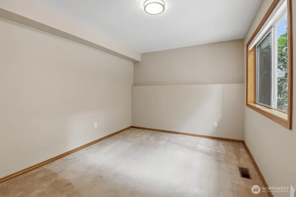 $5,300 | 22348 Northeast 18th Street, Sammamish, WA 98074