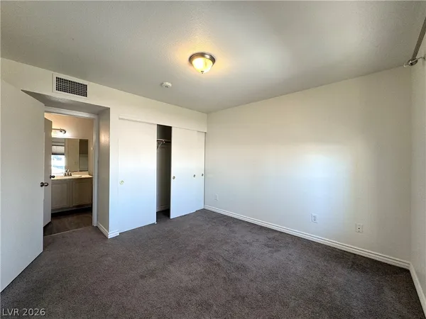 $1,100 | 8070 West Russell Road, Unit 2055, Las Vegas, NV 89113