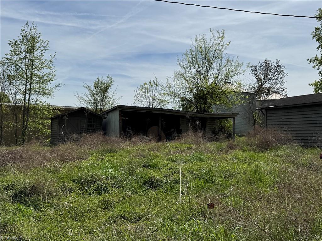 231 Becks Church Road Lexington, NC 27292 - Photo 14 of 14 Back buildings. Did not access.