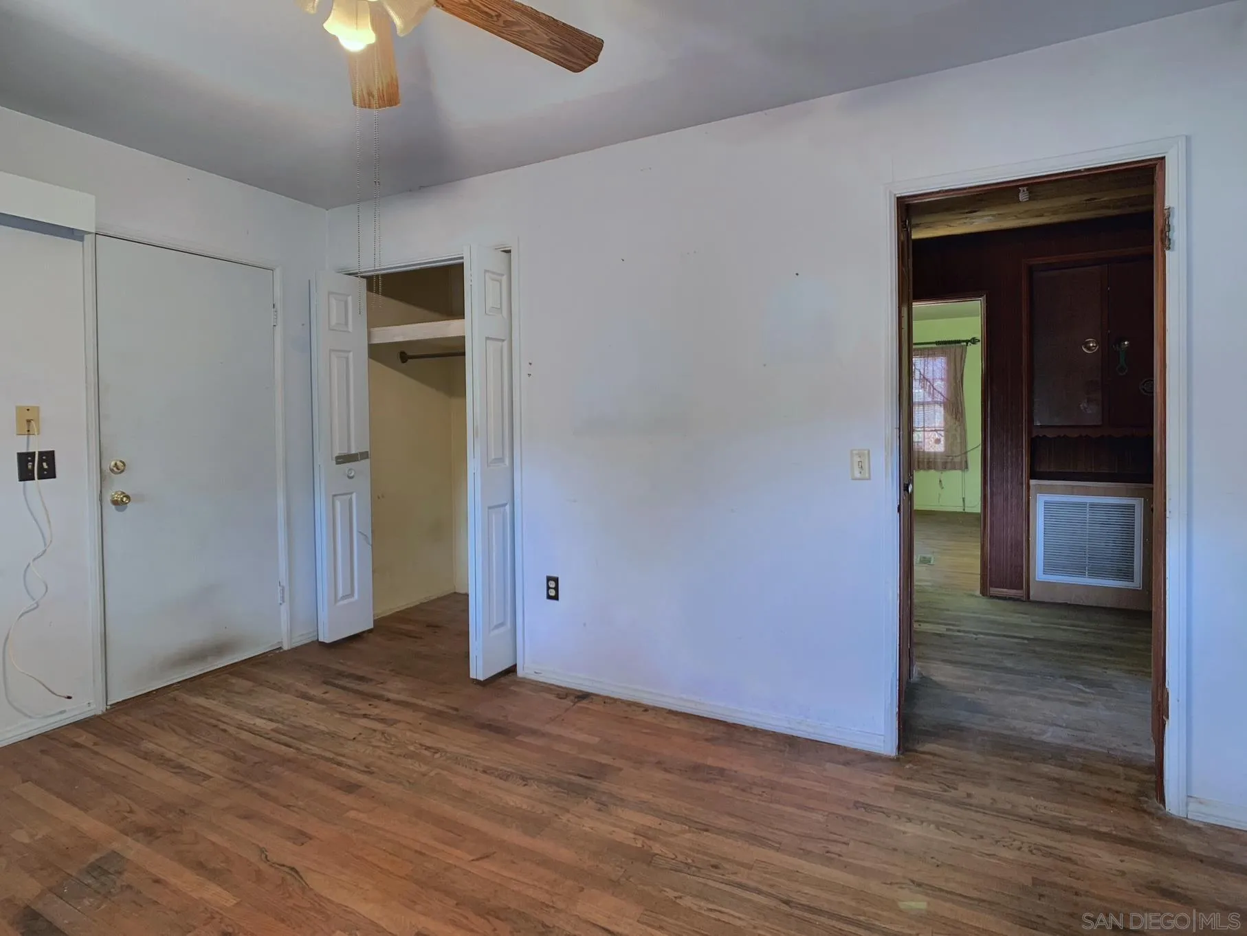 10440 Loma Rancho Drive Spring Valley, CA 91978 - Photo 18 of 28 Gallery Image 18