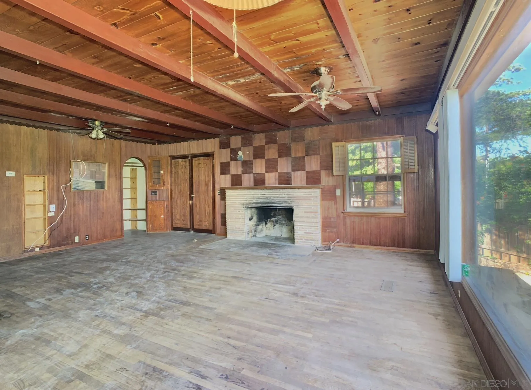 10440 Loma Rancho Drive Spring Valley, CA 91978 - Photo 10 of 28 Gallery Image 10