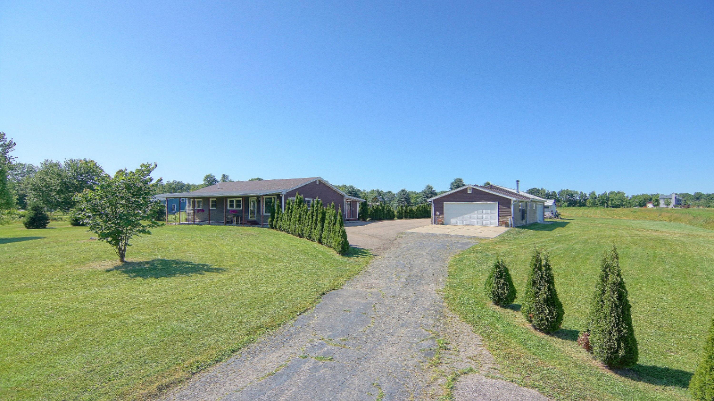2577 Miller Road Buchanan, MI 49107 - Photo 1 of 28 DSC00925