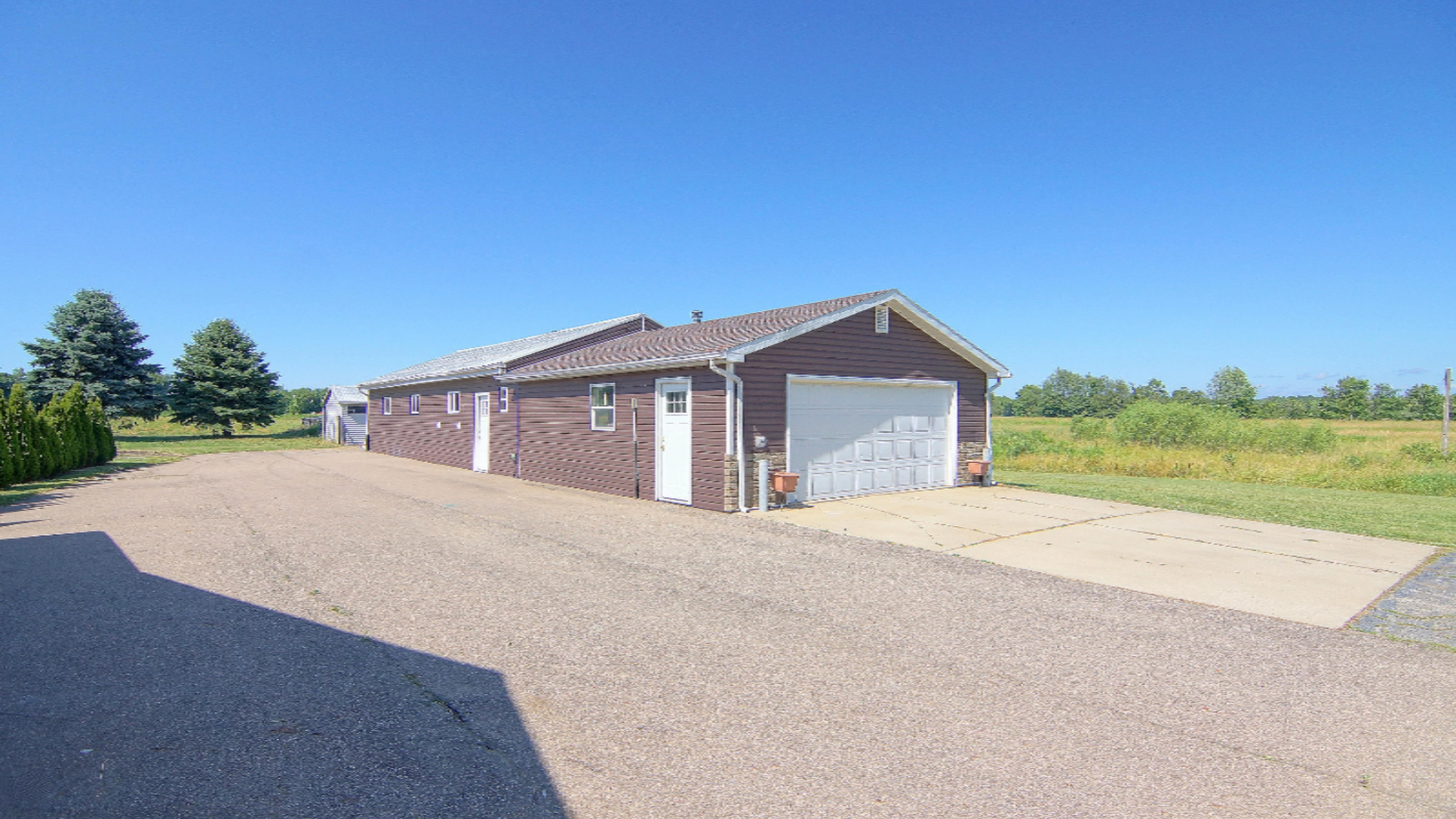 2577 Miller Road Buchanan, MI 49107 - Photo 9 of 28 DSC00921