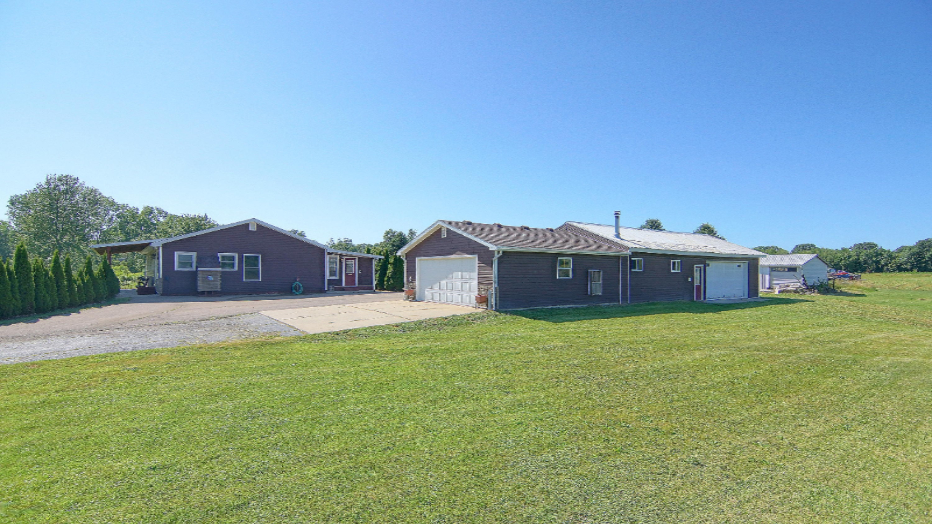 2577 Miller Road Buchanan, MI 49107 - Photo 10 of 28 DSC00923