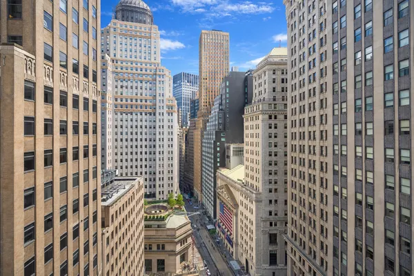 $1,150,000 | 20 Pine Street, Unit 1806 | Financial District