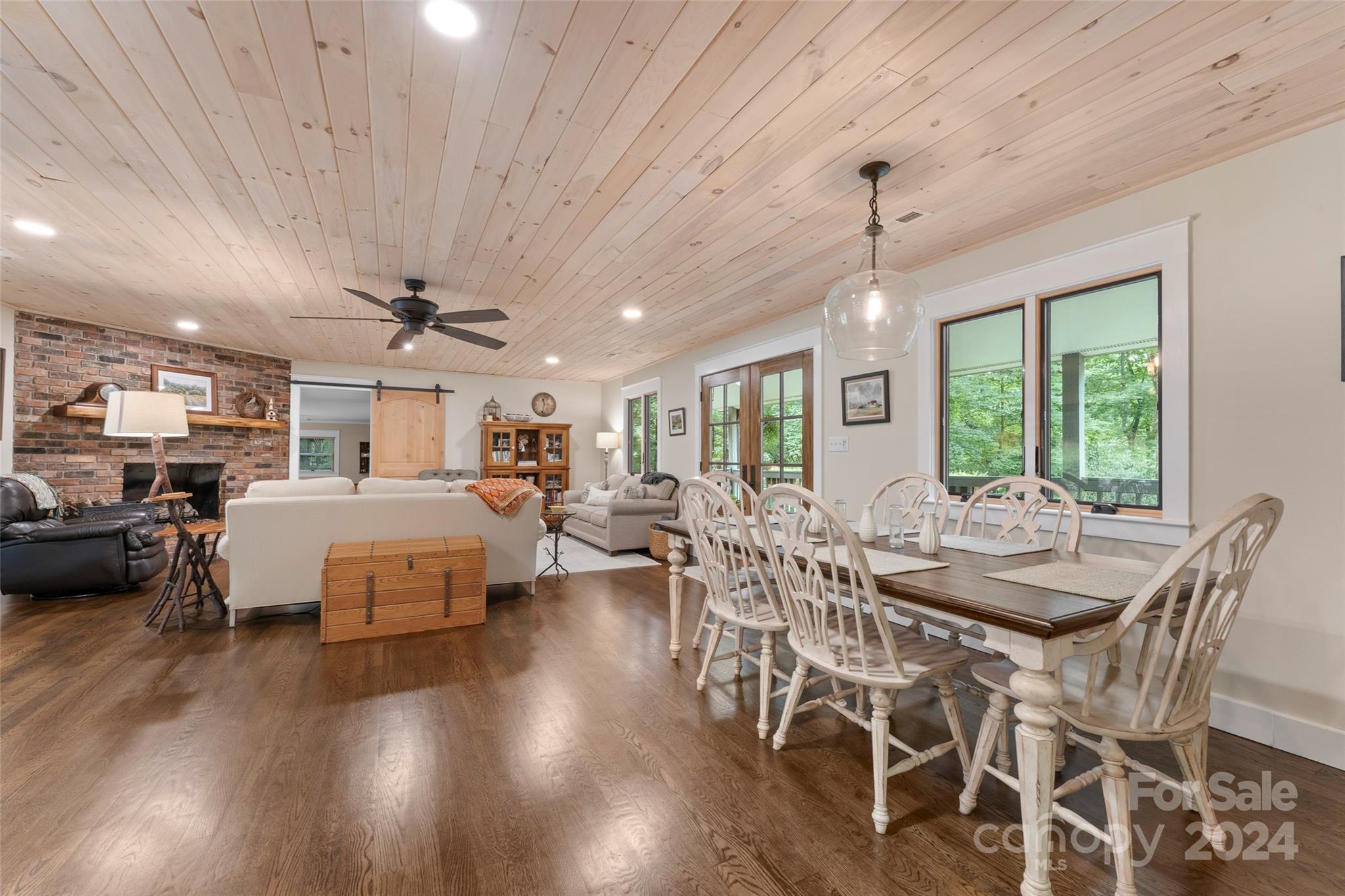 1367 Cardinal Road Brevard, NC 28712 - Photo 21 of 46 Gallery Image 21