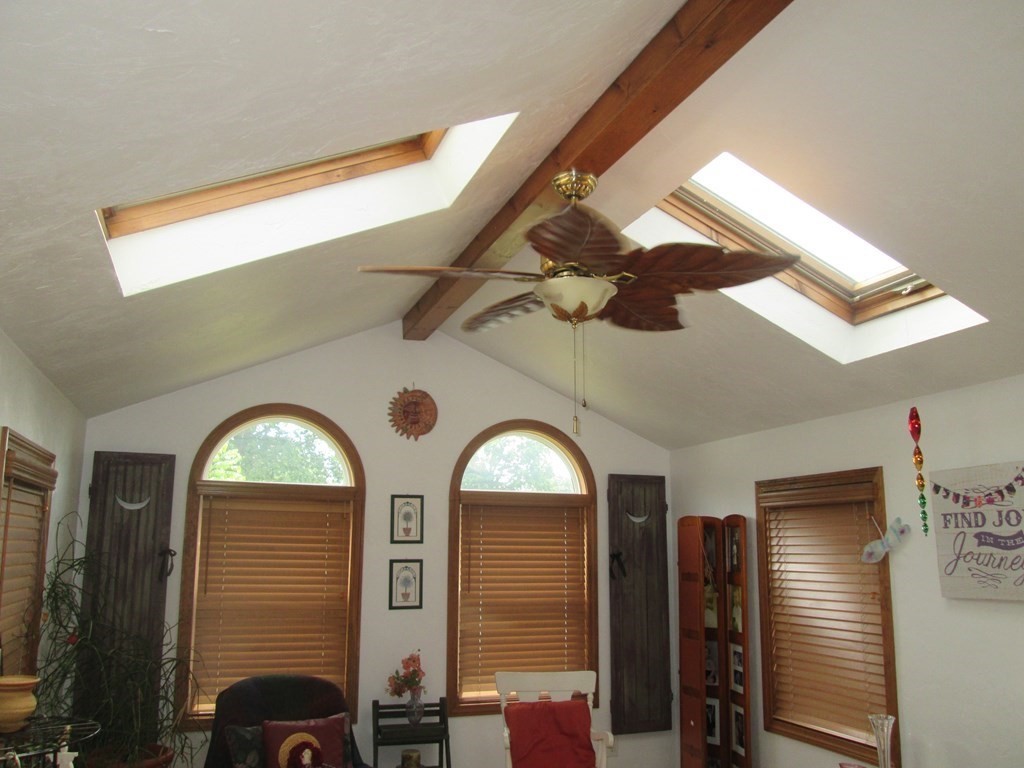 19 Westwood Road Webster, MA 01570 - Photo 20 of 27 Gallery Image 20