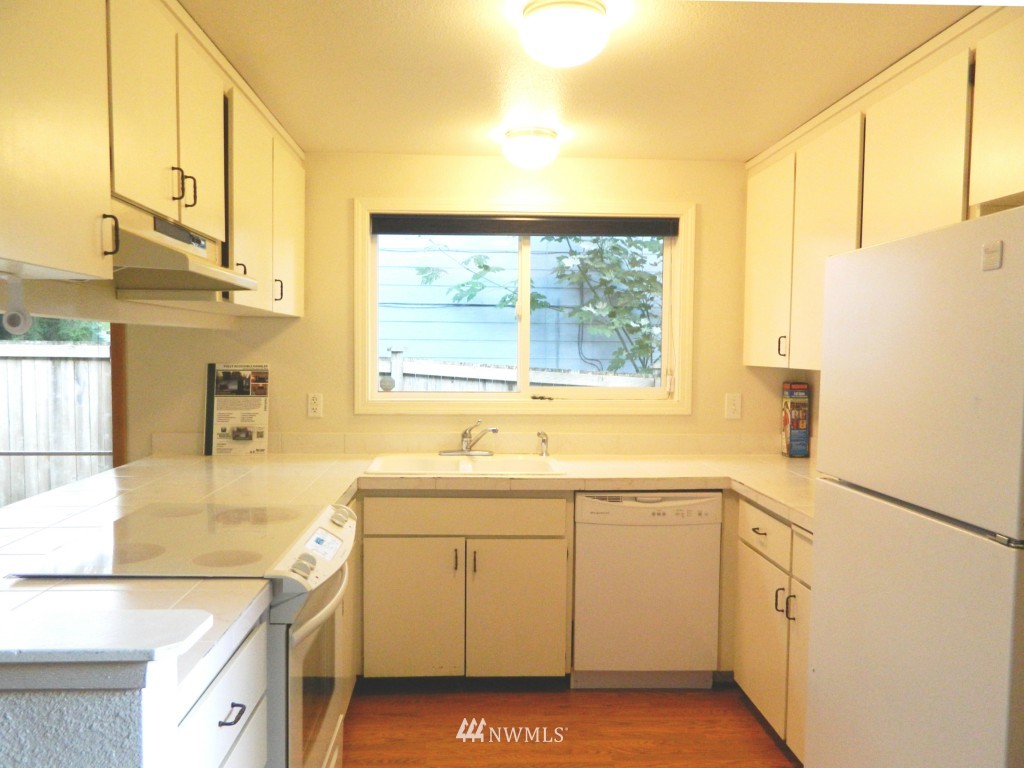 14601 Southeast 195th Place Renton, WA 98058 - Photo 7 of 19 Gallery Image 7