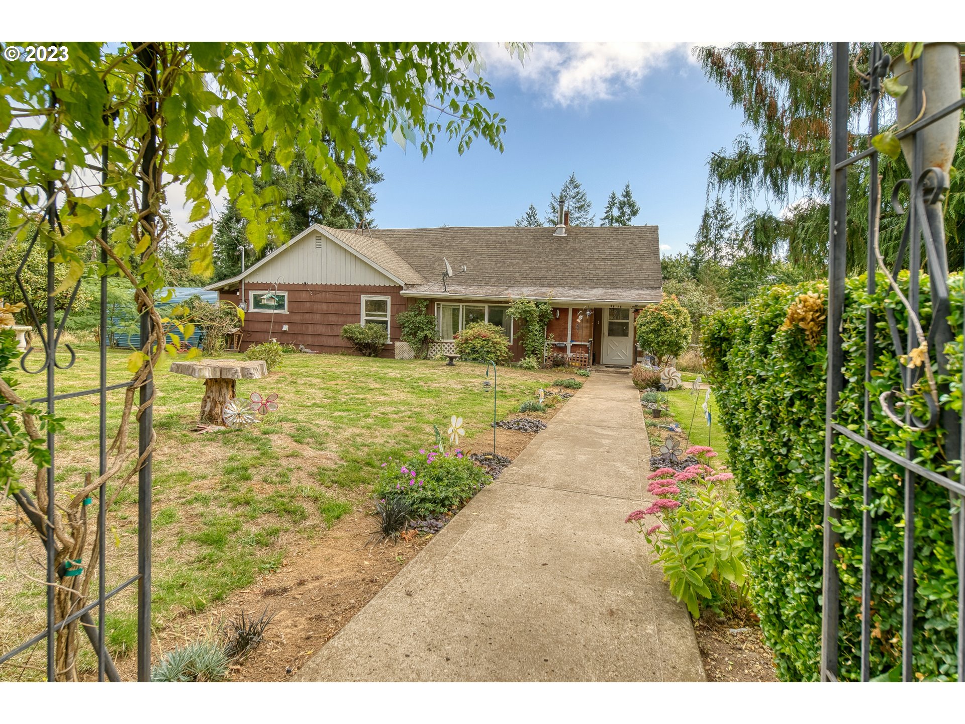 34195 Lawrence Road Deer Island, OR 97054 - Photo 1 of 28 Gallery Image 1