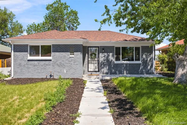 $555,000 | 3280 Leyden Street, Denver, CO 80207