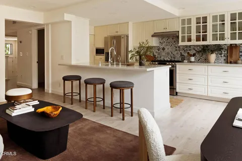 $1,349,000 | 4616 Glencoe Avenue, Unit 5, Marina del Rey, CA 90292