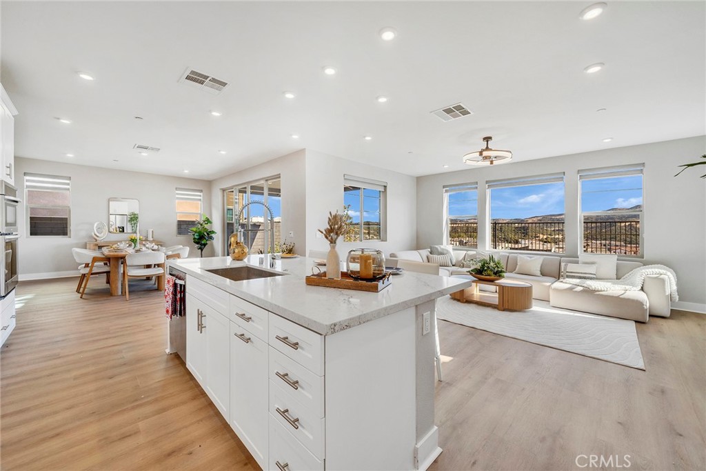 240 Autumn Way Rancho Mission Viejo, CA 92694 - Photo 5 of 75
