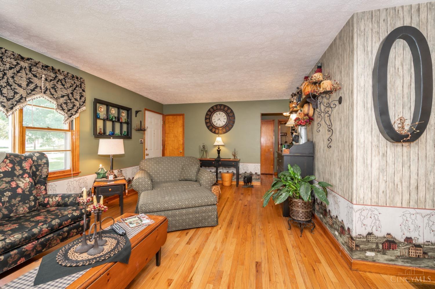 5003 Rockdale Road Hamilton, OH 45011 - Photo 6 of 43 Gallery Image 6