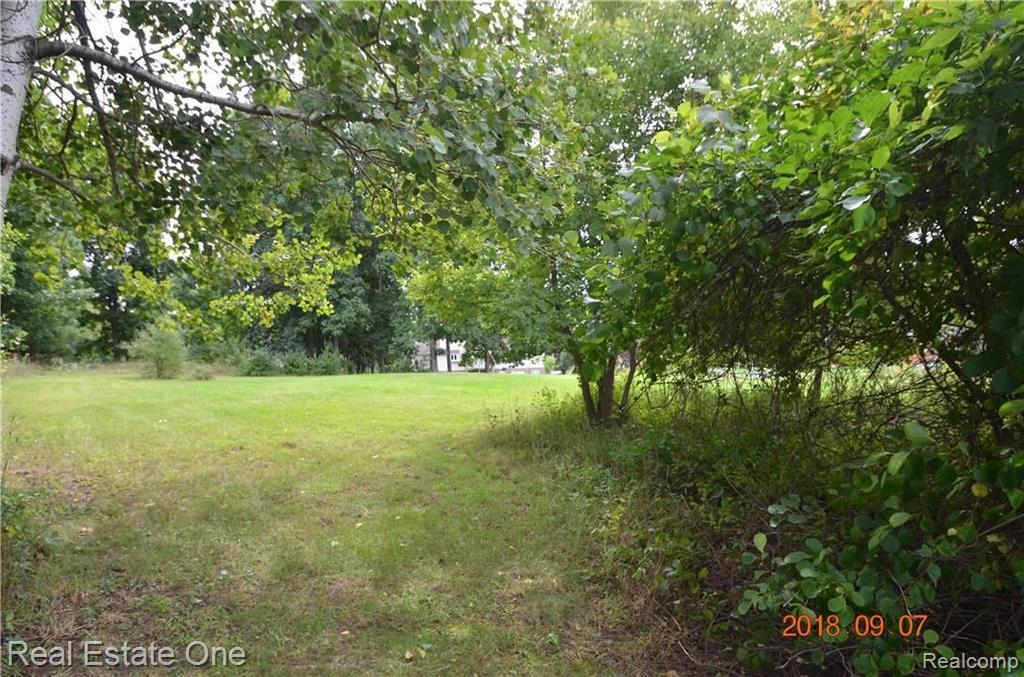 430 West Drahner Road Oxford, MI 48371 - Photo 39 of 43 Gallery Image 39