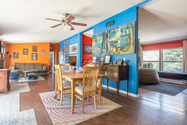 $525,000 | 25020 Highway 6, Benton, CA 93514