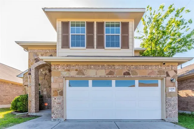 $2,025 | 12116 Pecangate Way, Manor, TX 78653