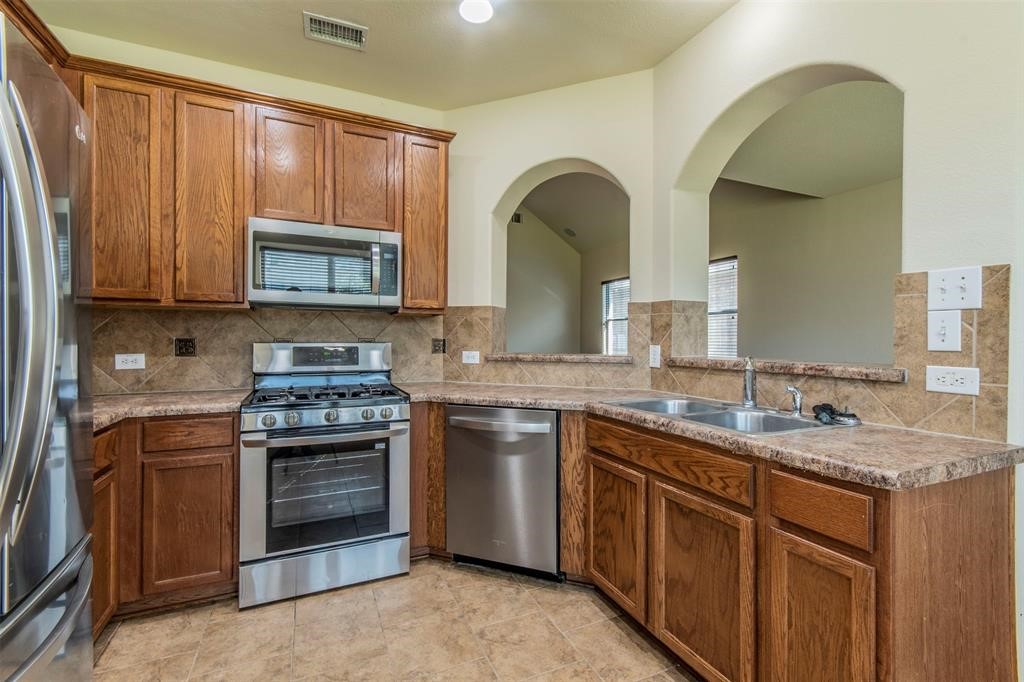 12116 Pecangate Way Manor, TX 78653 - Photo 2 of 27