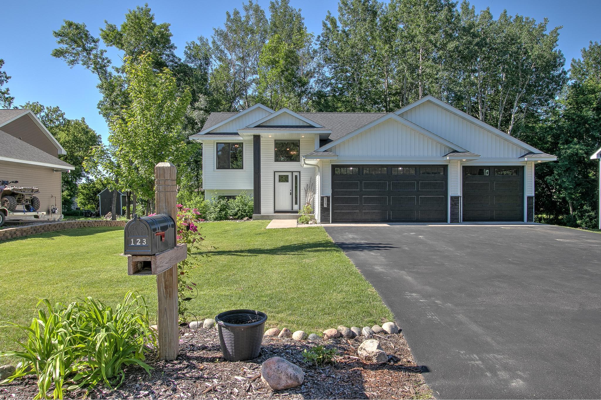 123 20th Avenue Southwest Cambridge, MN 55008 - Photo 31 of 32