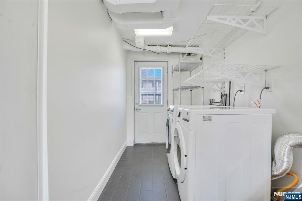 687 Lancaster Road Ridgefield, NJ 07657 - Photo 20 of 24